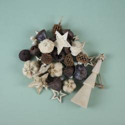 Decoratiemateriaal met kerstboom ornament